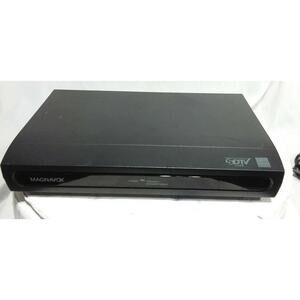 Magnavox TB100MW9 DTV Digital to Analog TV Converter Television W/ no Remote